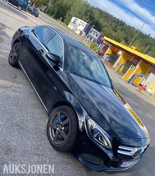 Mercedes-Benz C-Class 2016 photo 3