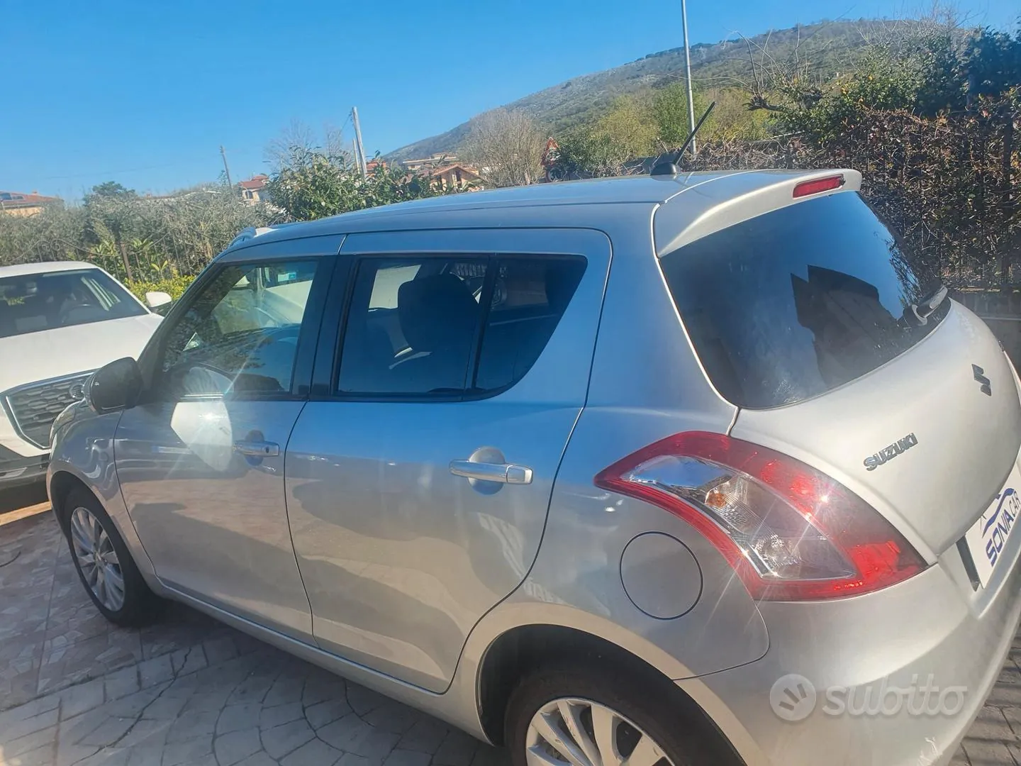 Suzuki Swift 2013 photo 4