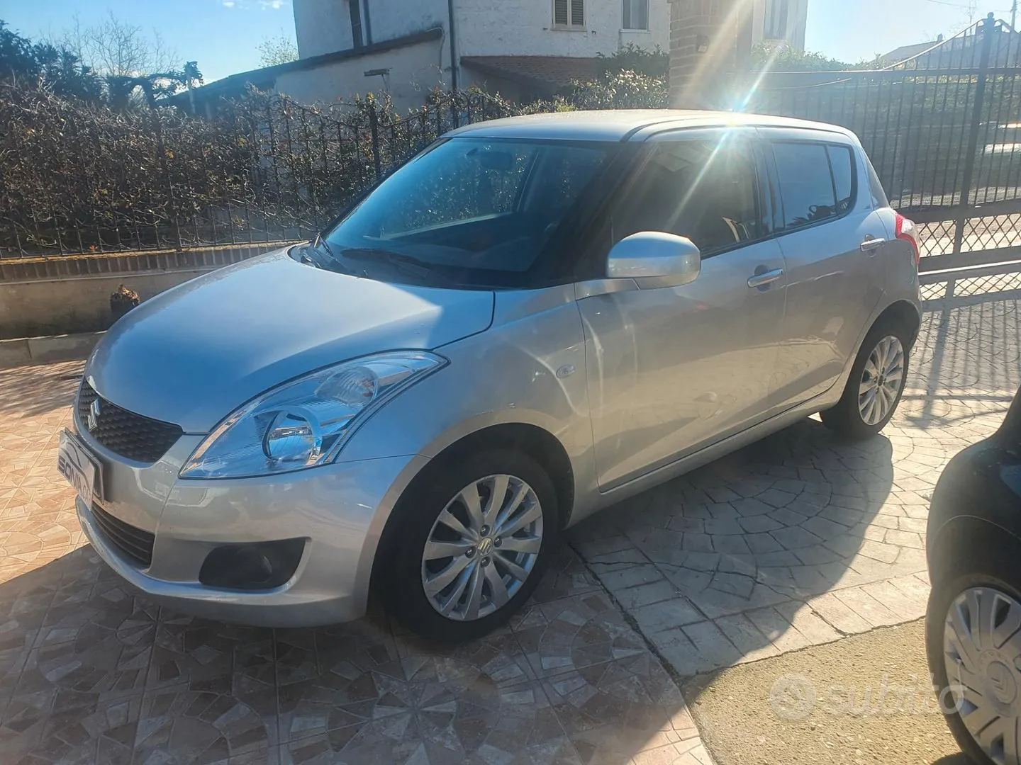 Suzuki Swift 2013 photo 3