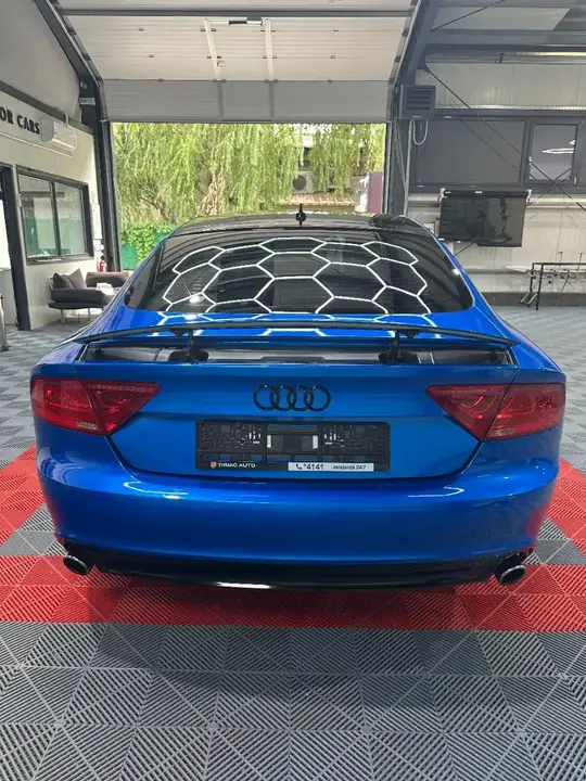 Audi A7 2011 photo 2