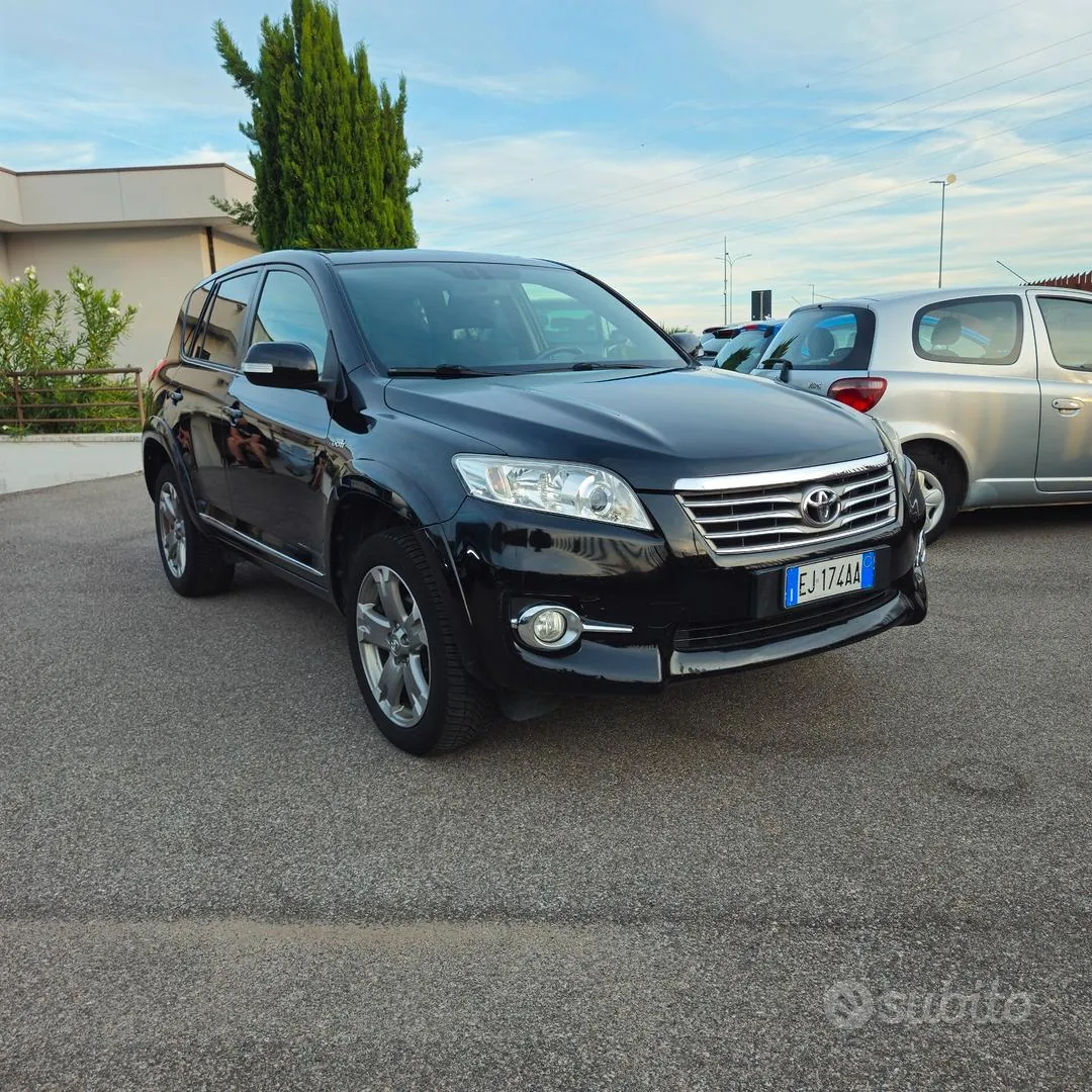 Toyota Rav4 2011 photo 3