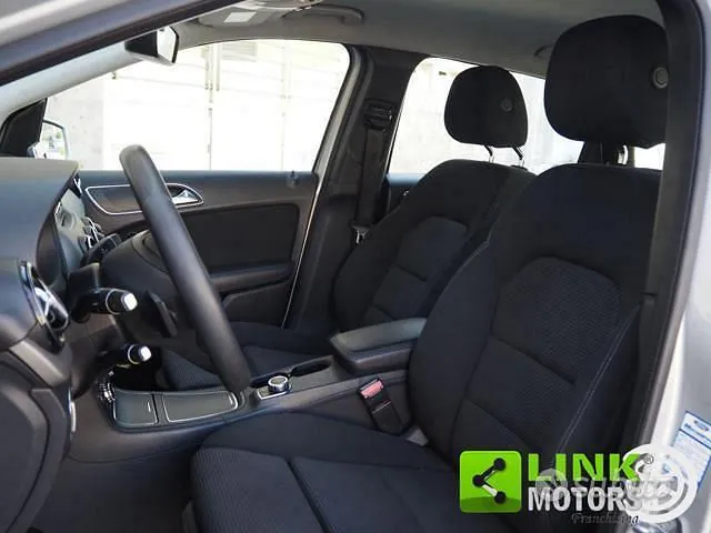 Mercedes-Benz B 180 2018 photo 5