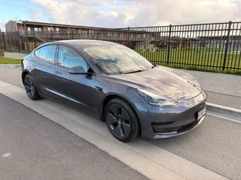 Tesla Model 3 2021 photo 2
