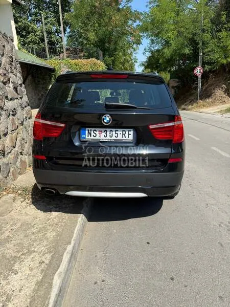 BMW X3 2011 photo 2