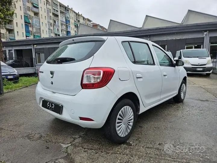Dacia Sandero 2015 photo 4
