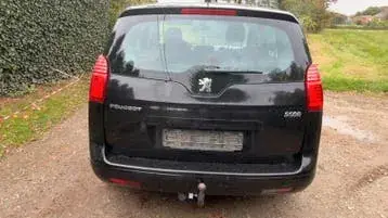 Peugeot 5008 2010 photo 4