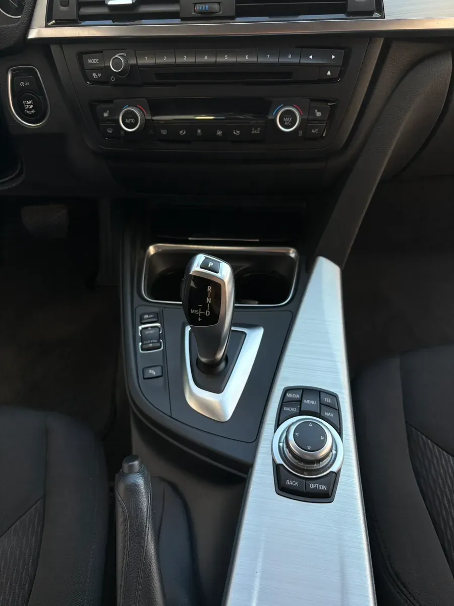 BMW 3 Series 2015 photo 3