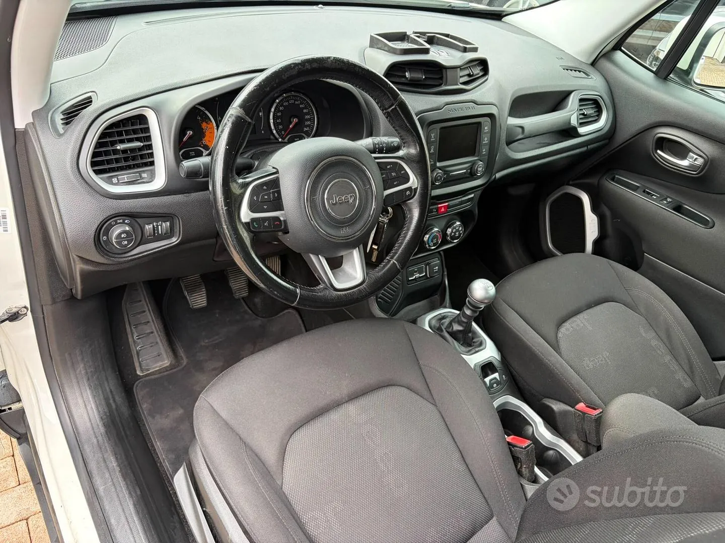 Jeep Renegade 2017 photo 5