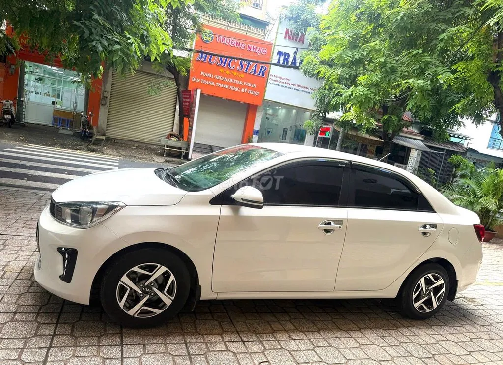 Kia Soluto 2023 photo 3