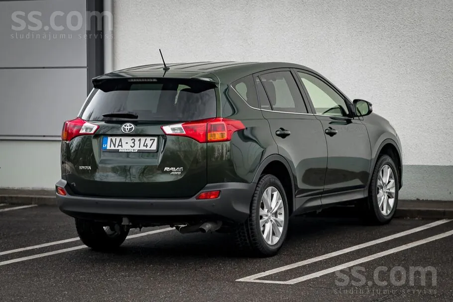 Toyota Rav4 2013 photo 4