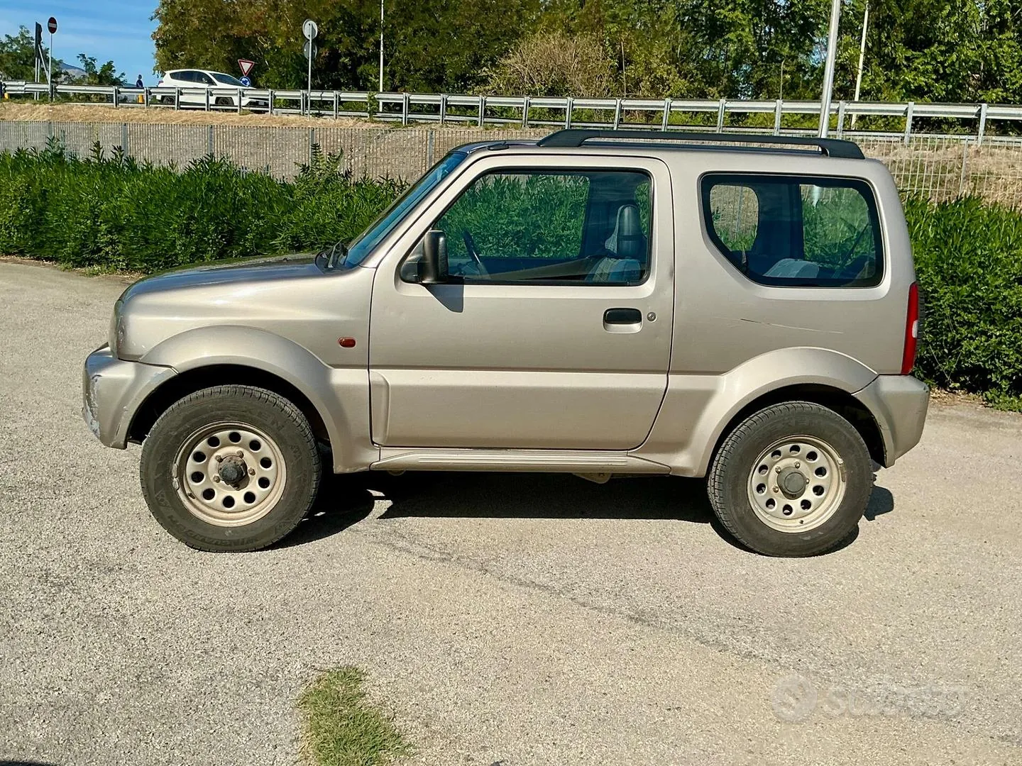 Suzuki Jimny 2003 photo 3