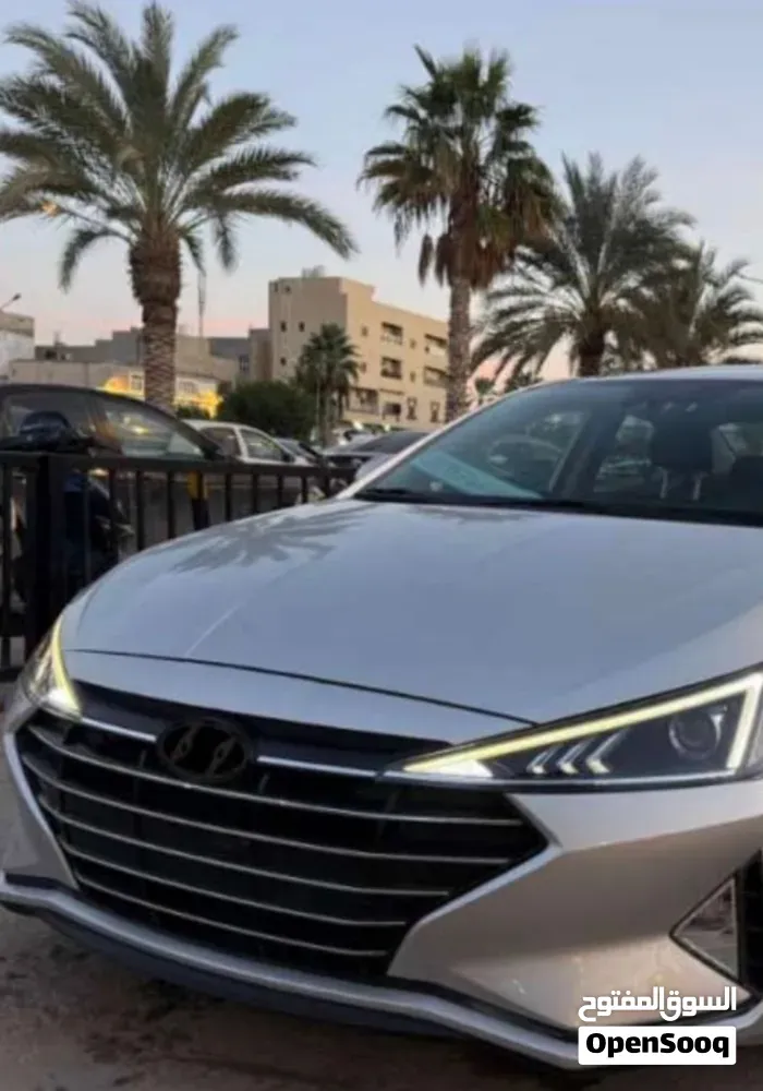 Hyundai Elantra 2020 photo 3