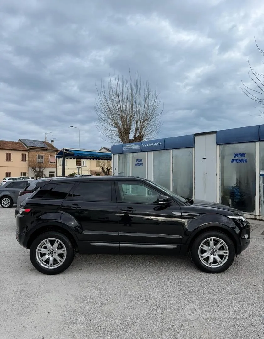 Land Rover Range Rover Evoque 2013 photo 3