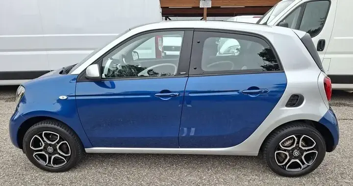 Smart Forfour 2015 photo 2