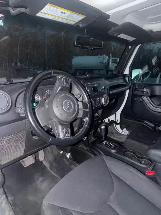 Jeep Wrangler 2014 photo 3