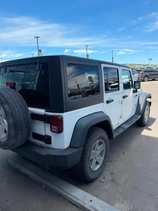 Jeep Wrangler 2014 photo 2