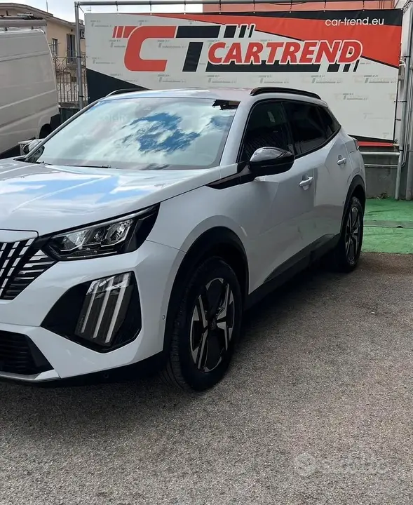 Peugeot 2008 2024 photo 2