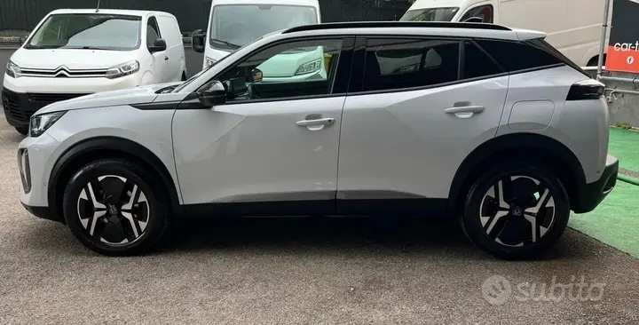 Peugeot 2008 2024 photo 3