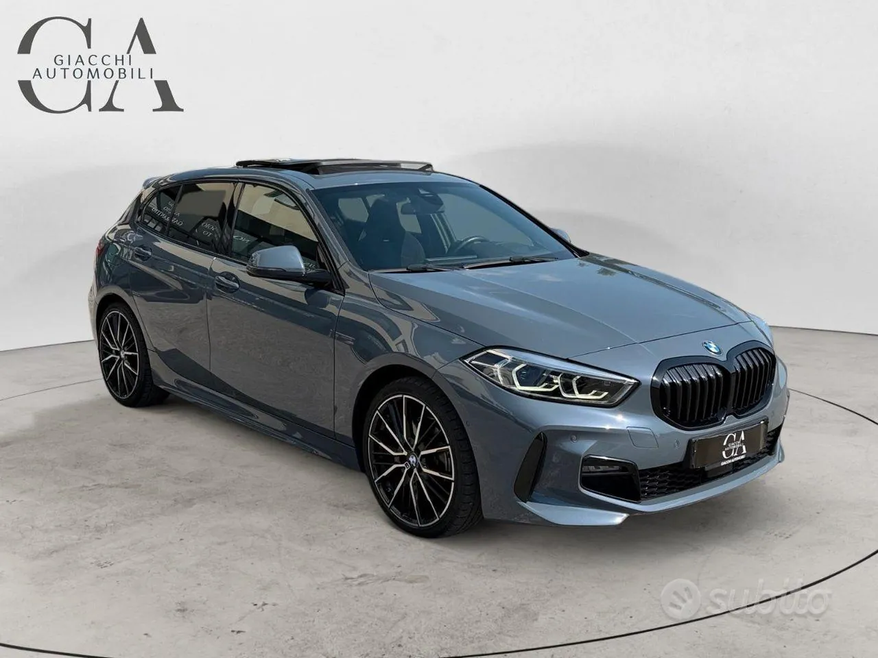 BMW 118D 2024 photo 3