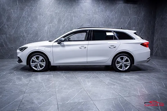 Seat Leon 2024 photo 4