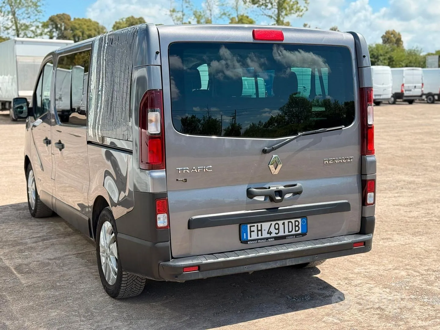 Renault Trafic 2017 photo 4