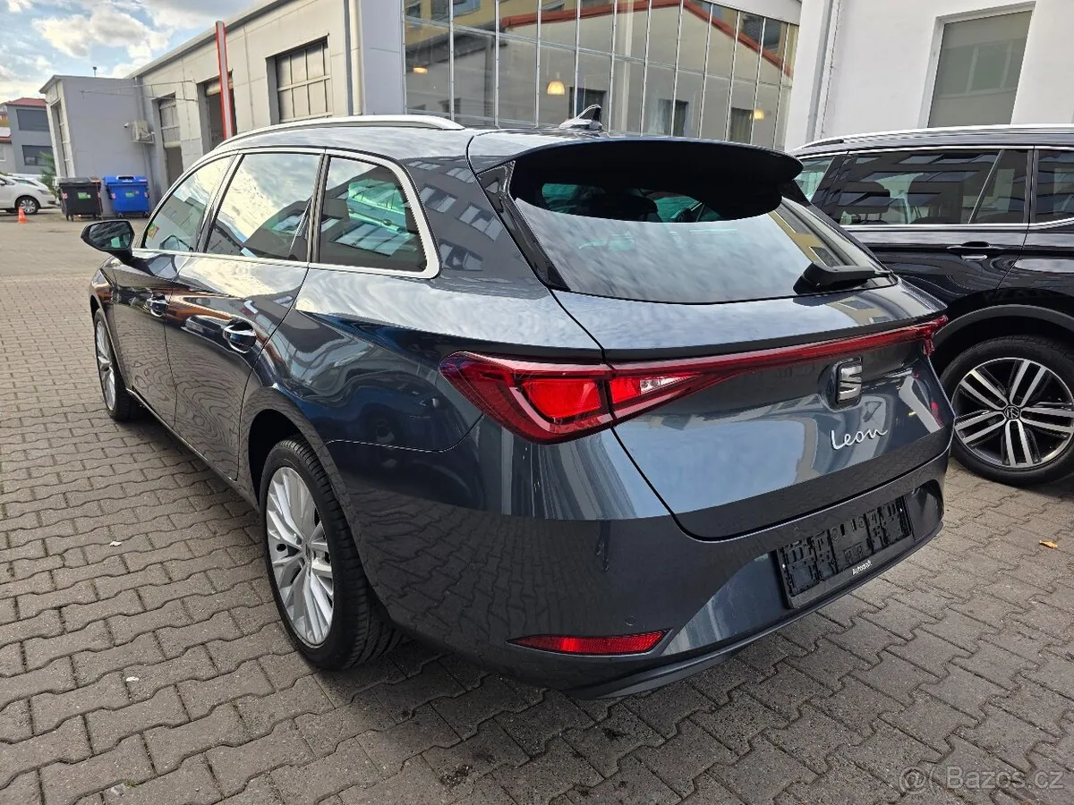 Seat Leon 2023 photo 3