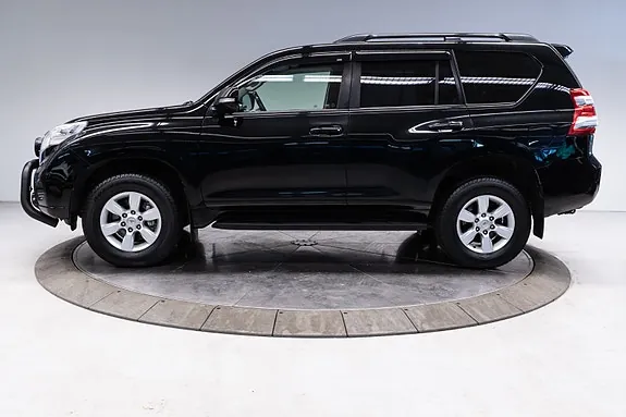 Toyota Land Cruiser 2015 photo 2