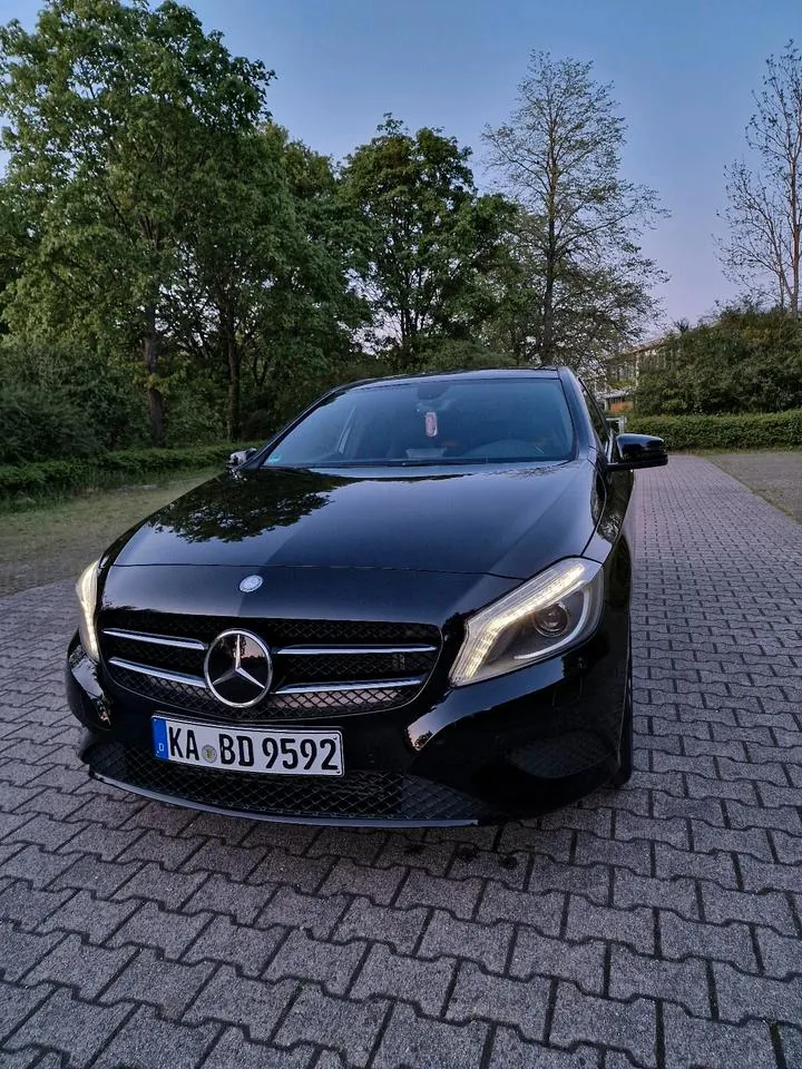 Mercedes-Benz A 180