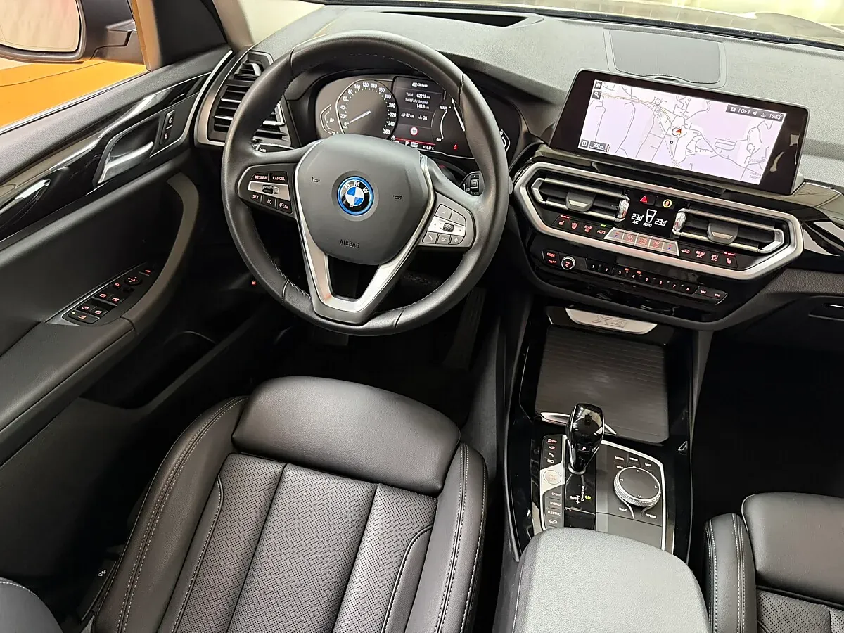 BMW X3 2022 photo 2
