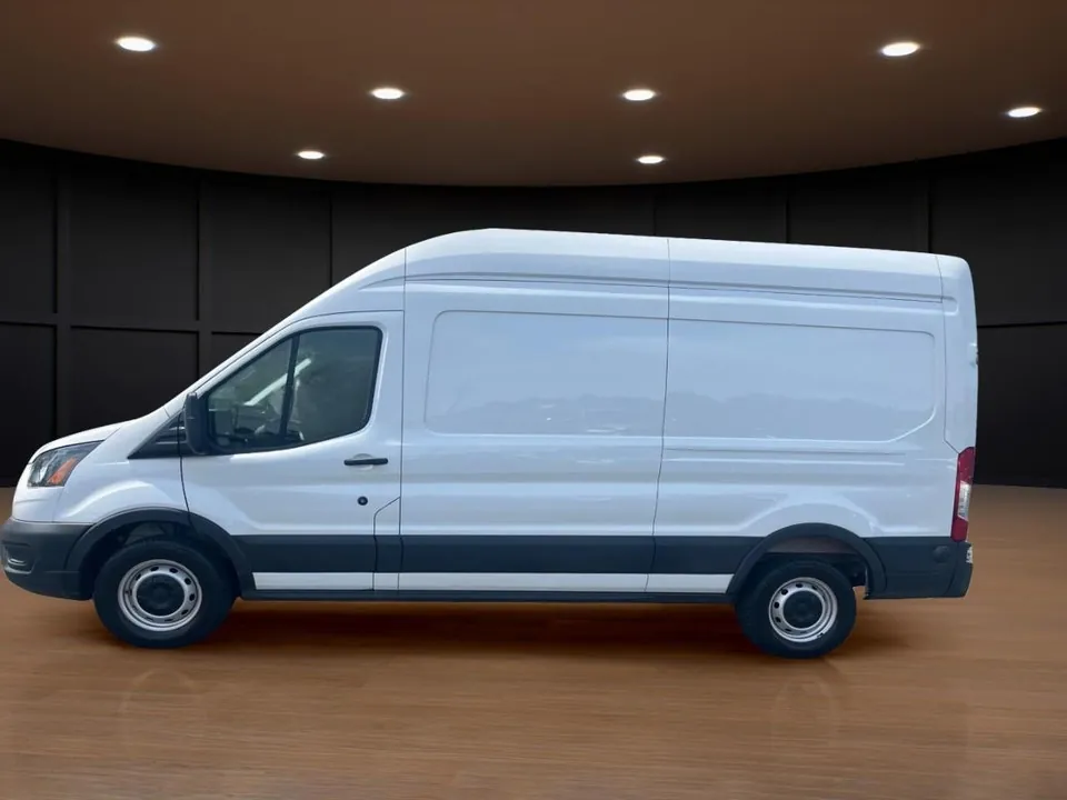 Ford Transit 2025 photo 2