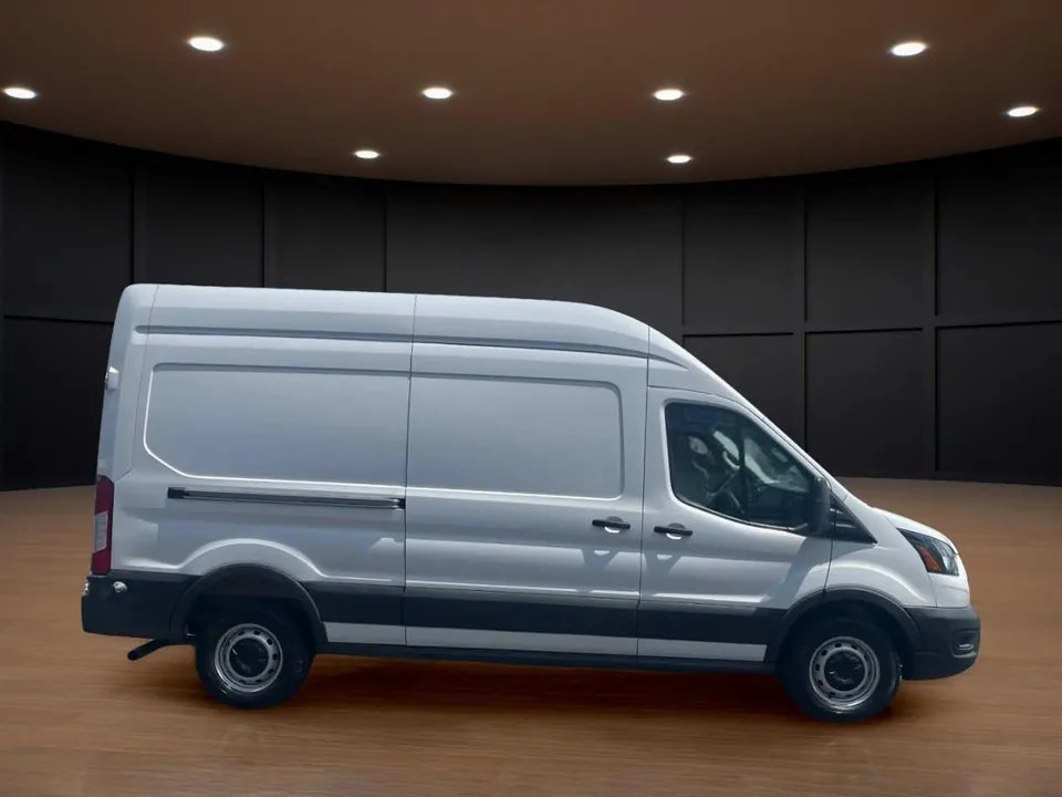 Ford Transit 2025 photo 5