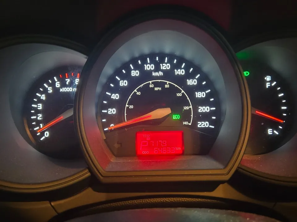 Kia Rio 2013 photo 4