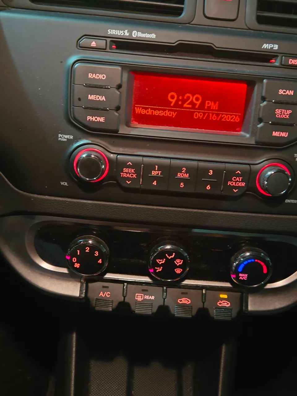Kia Rio 2013 photo 5