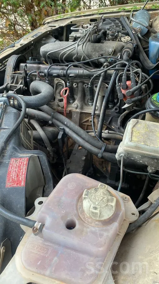 Audi 100 1987 photo 4