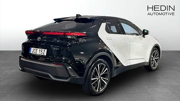 Toyota C-Hr 2023 photo 2