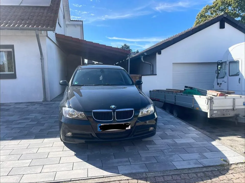 BMW 320