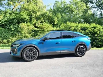 Peugeot 408 2025 photo 3