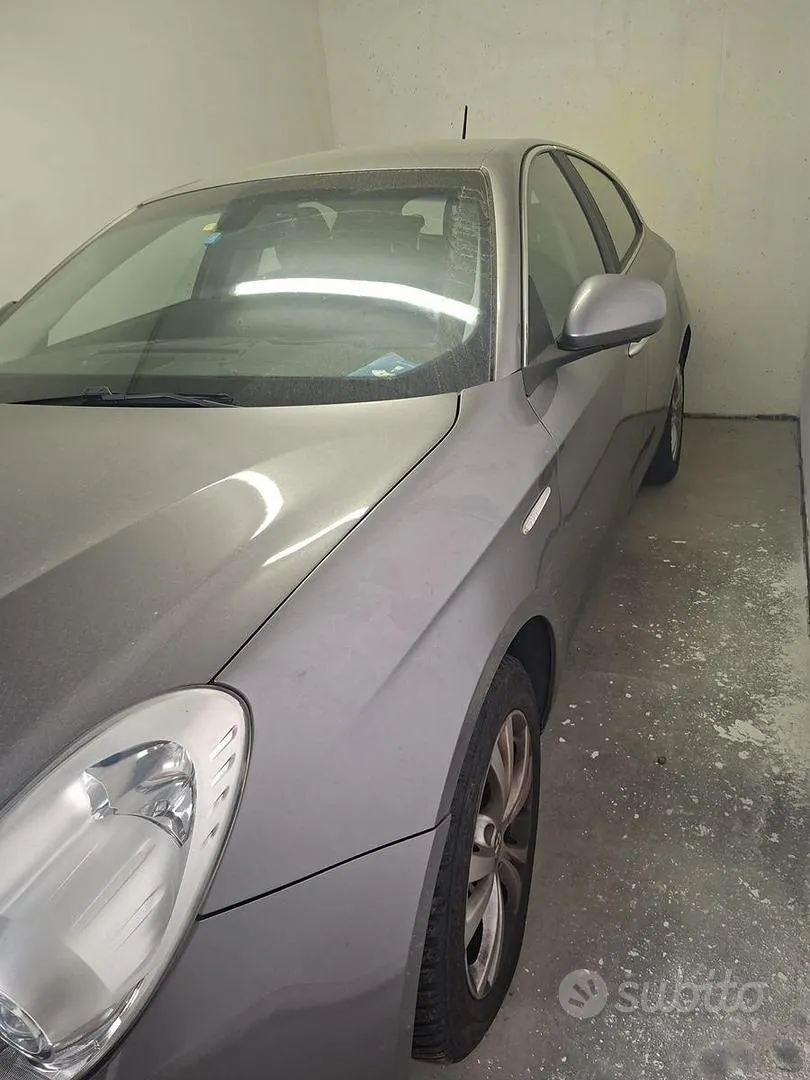Alfa Romeo Giulietta 2012 photo 4