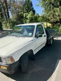 Toyota Hilux 1994 photo 4