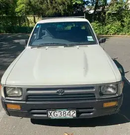 Toyota Hilux 1994 photo 3
