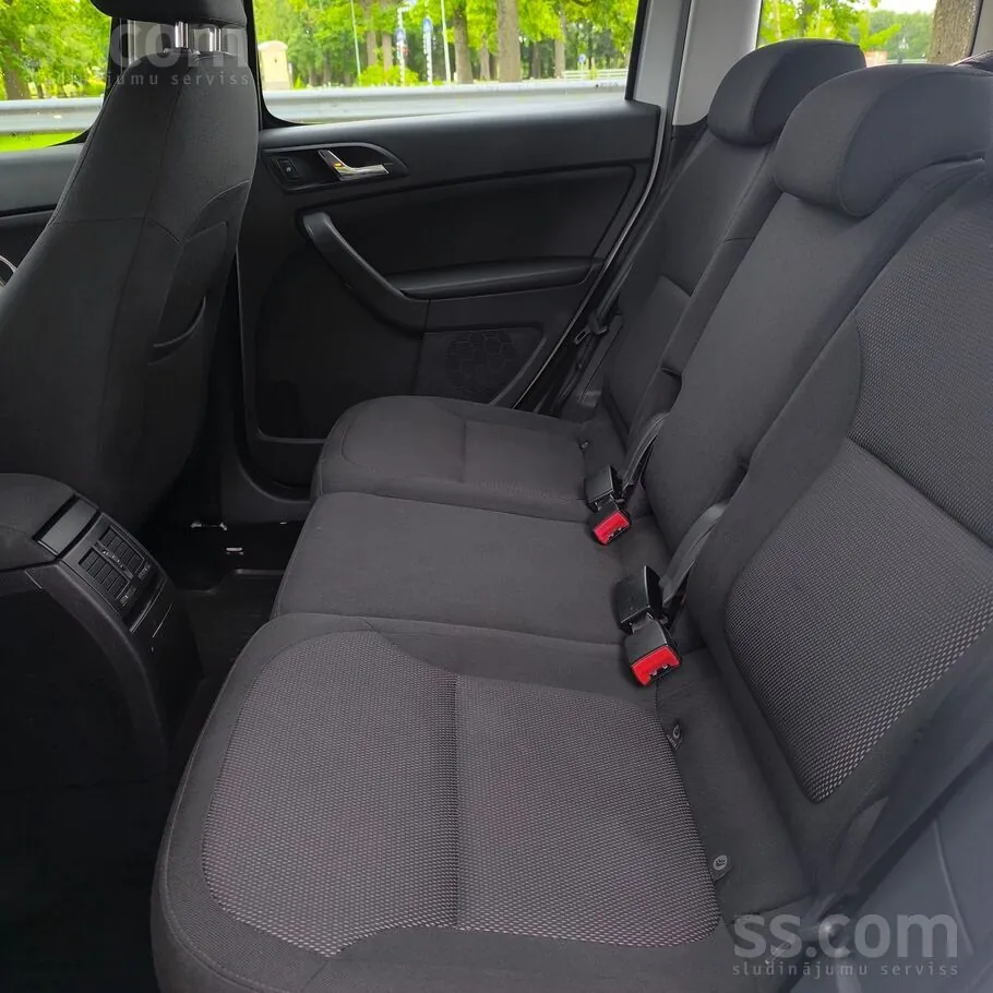 Skoda Yeti 2015 photo 5