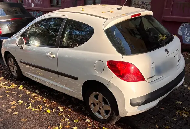 Peugeot 207