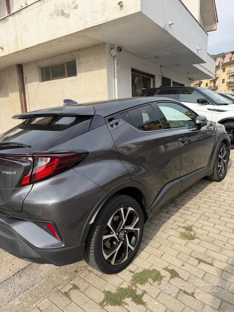 Toyota C-Hr 2021 photo 3