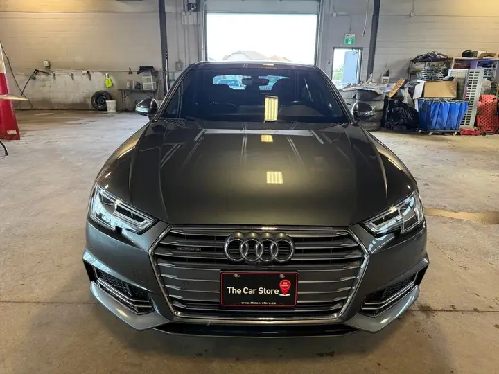 Audi A4 2018 photo 2