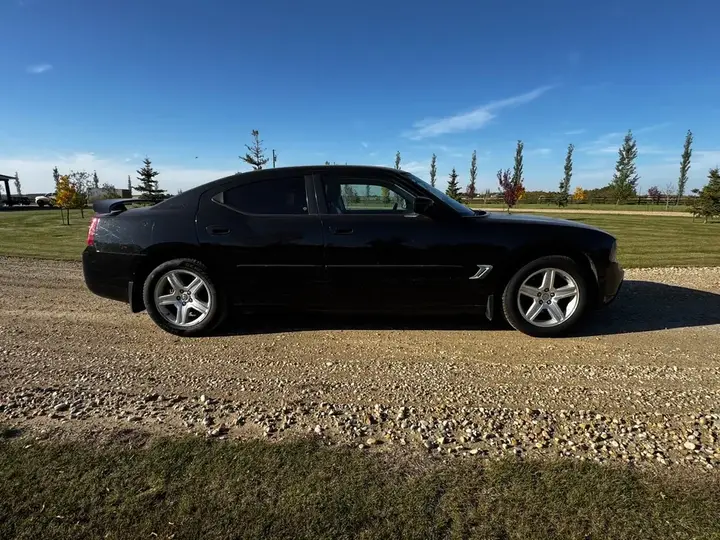 Dodge Charger 2010 photo 3