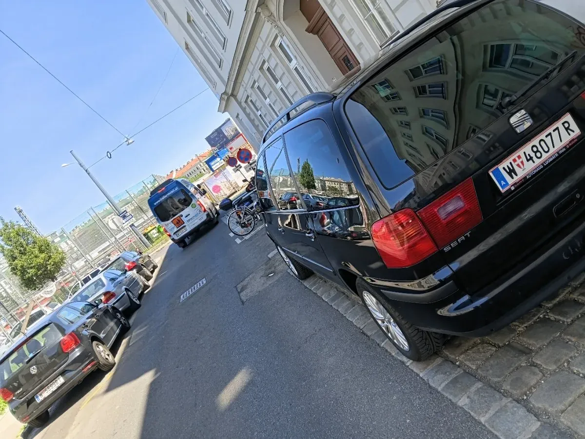 Seat Alhambra 2004 photo 3