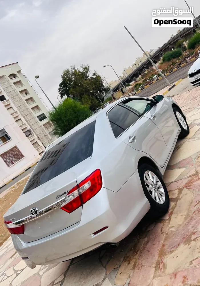 Toyota Camry 2013 photo 2