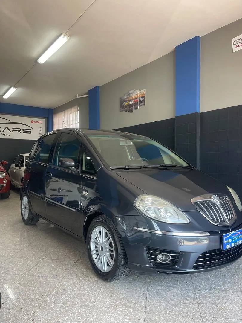Lancia Musa 2009 photo 2