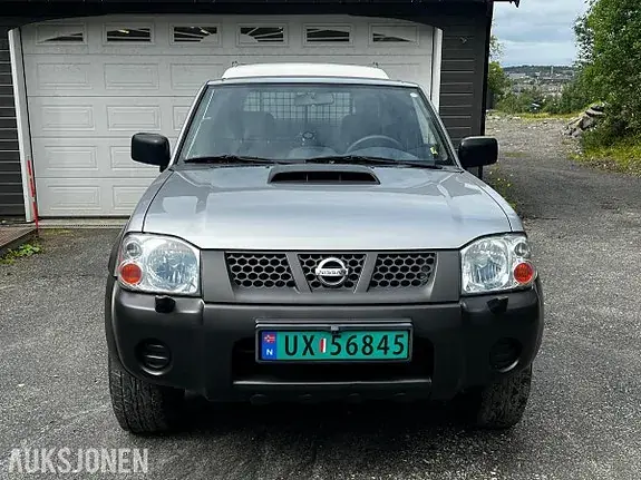 Nissan Np300 2009 photo 2