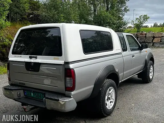 Nissan Np300 2009 photo 5
